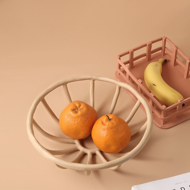 Creative Nordic Resin Morandi Hollow Fruit Tray Home Living Room Porch Desktop Fruit Plate Snack Candy Bowl Furnishings Crafts